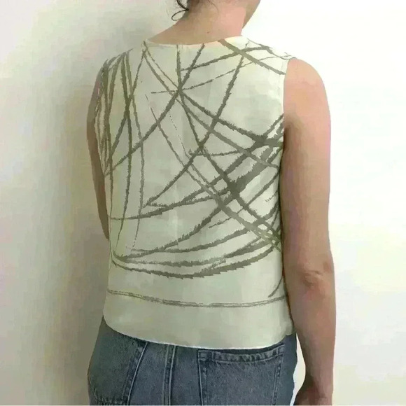 Pastel  Vest - Picture 4 of 6